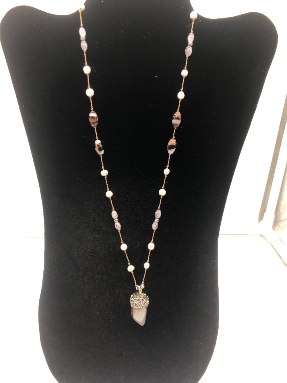 Banded agate horn , fresh water pearls, pave rhinestone necklace vtg Park Lane